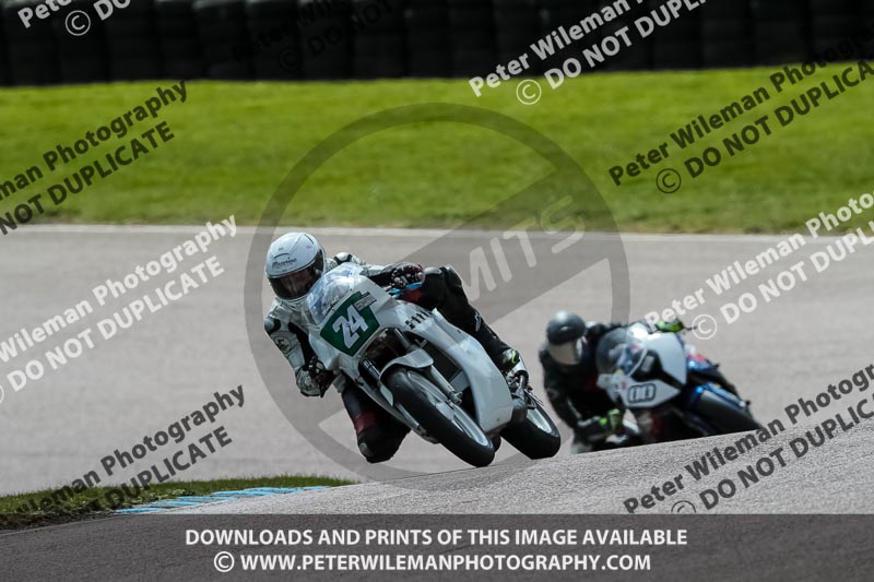 enduro digital images;event digital images;eventdigitalimages;lydden hill;lydden no limits trackday;lydden photographs;lydden trackday photographs;no limits trackdays;peter wileman photography;racing digital images;trackday digital images;trackday photos